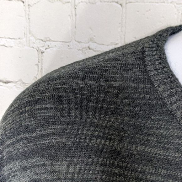 PD&C Authentic Apparel Sweater Men's Large - Picture 5 of 8